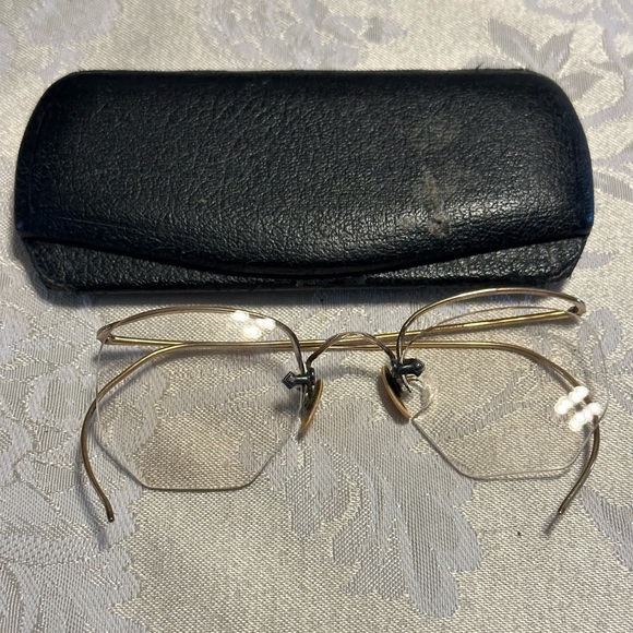 WWII GOLD filled Wire Rim Eye Glasses & case - Picture 1 of 16